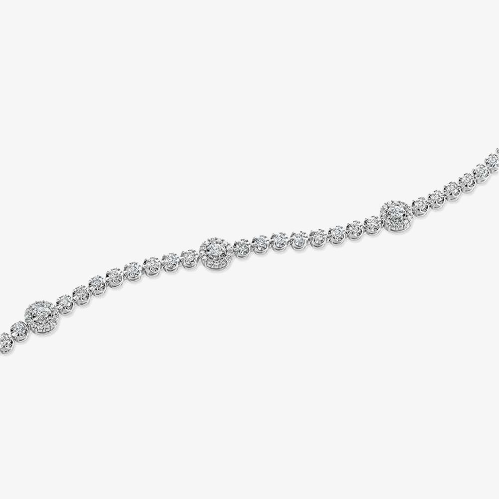 18ct White Gold 2.50ct Diamond Cluster Bracelet